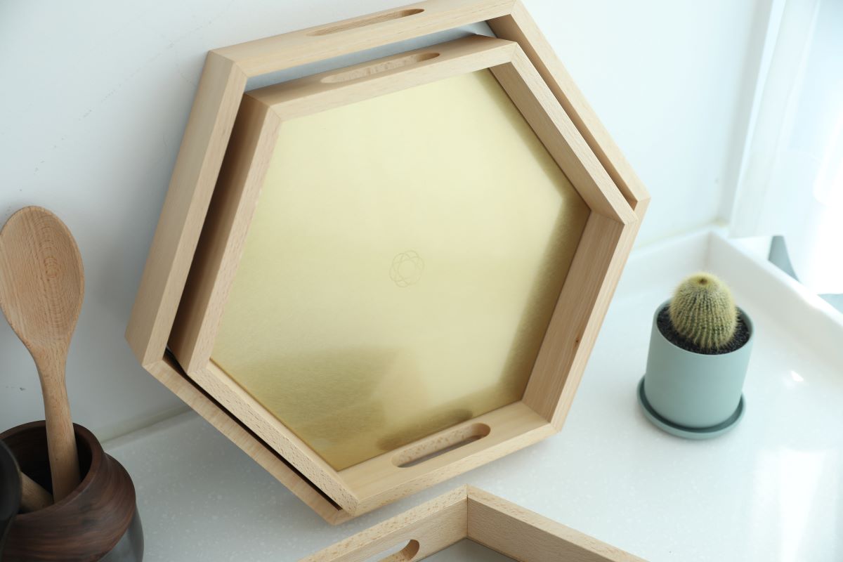 STAINLESS STEEL TOP HEXAGONAL WOOD TRAY